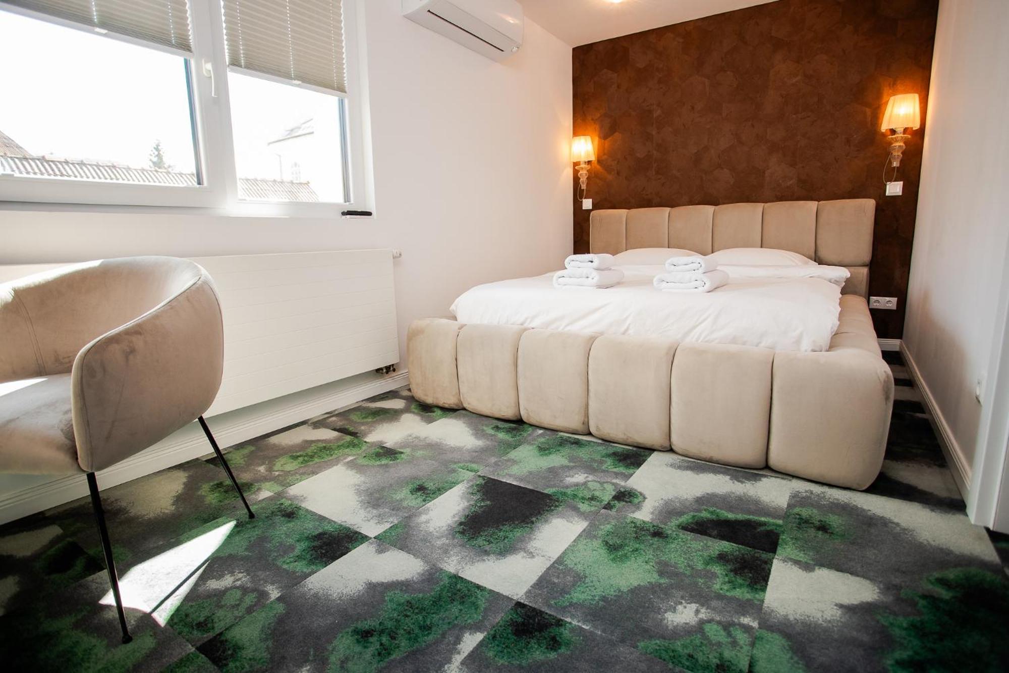 Apartment Onyx Carolyne Bistriţa Exterior foto